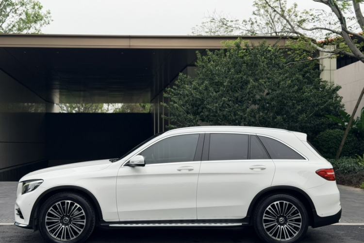 Used Mercedes-Benz GLC 2017 GLC 260 4MATIC Dynamic Edition
