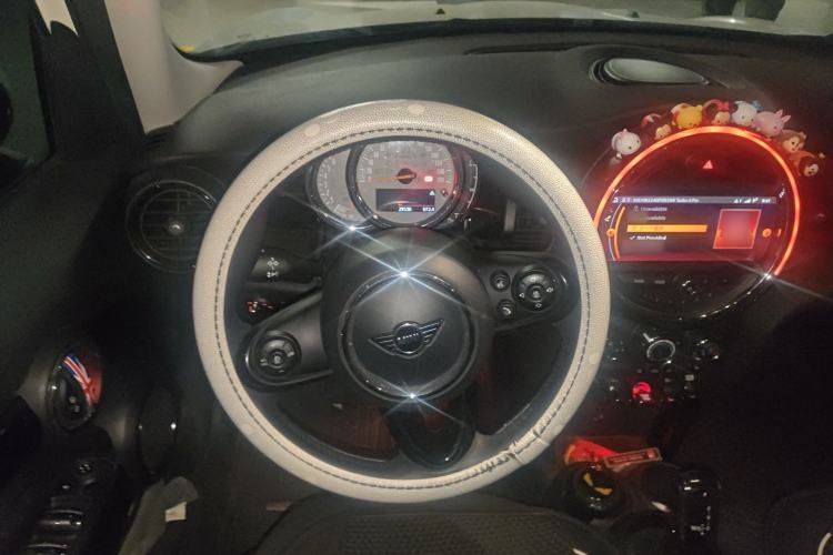 Used MINI 2019 1.5T COOPER Classic Edition Five-Door Version Steering Wheel