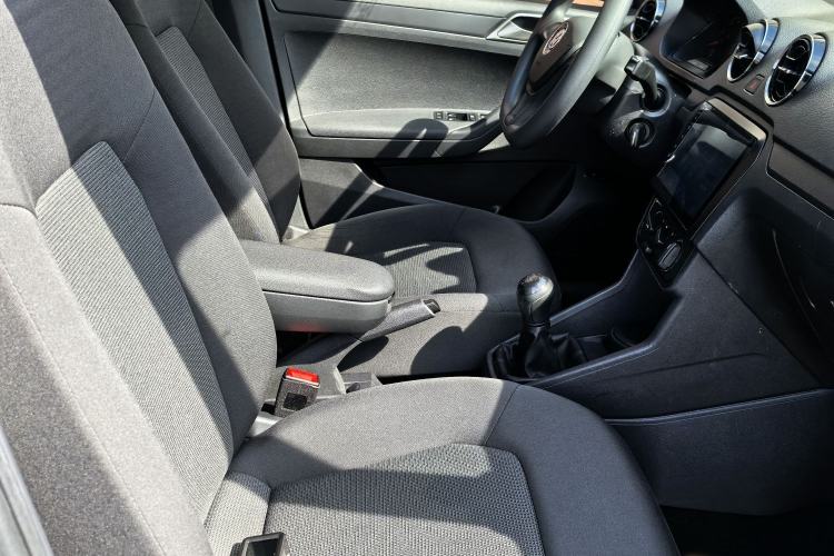 Used Volkswagen Jetta 2019 Dream Edition 1.5L Manual Fashion Version Right Front Seat