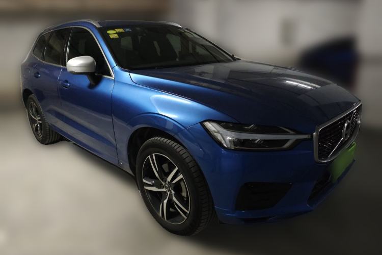 Used Volvo XC60 2019 T5 4x4 Zhiyuan Sport Edition China V Standard Front Right 45 Deg