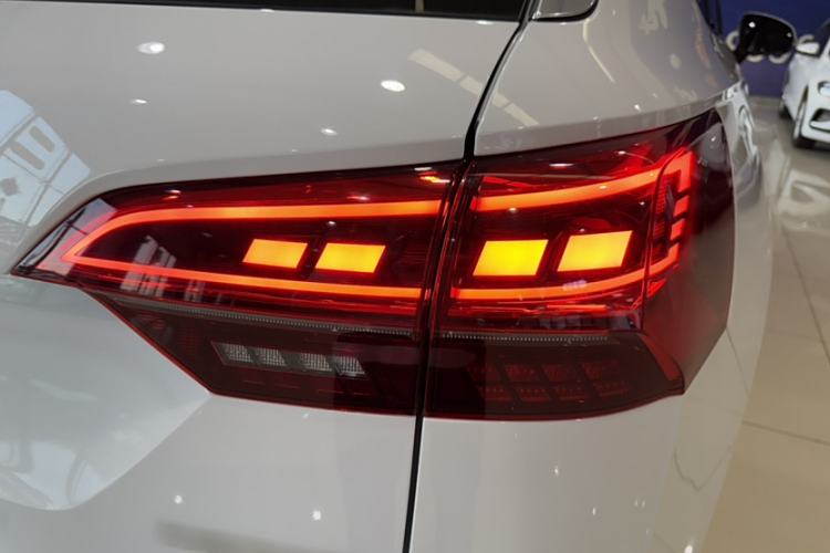 Used Volkswagen Tayron 2020 280TSI Two-Wheel Drive Luxury Connect Edition