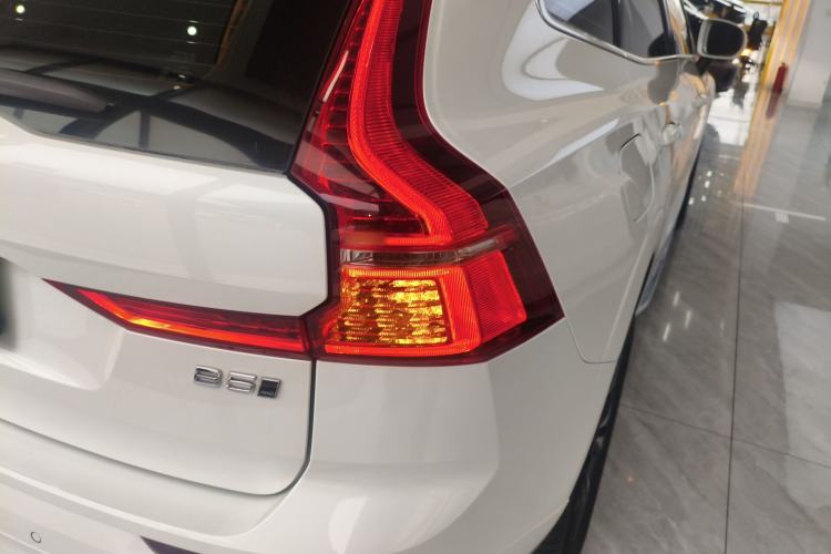 Used Volvo XC60 2024 B5 4x4 Smart Luxury Edition