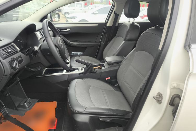 Used Qoros 3 2016 Urban SUV 1.6T Automatic Zhiyue Model Left Front Seat