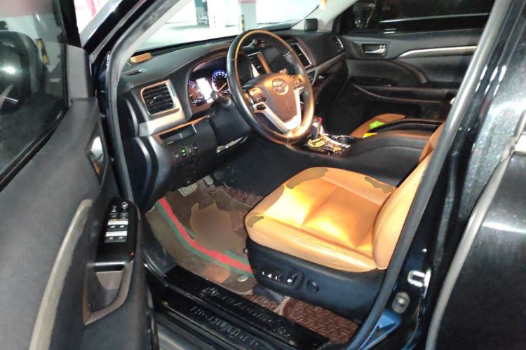 Used Toyota Highlander 2018 2.0T Four-Wheel Drive Knight Edition 7 Seats China VI Standard
