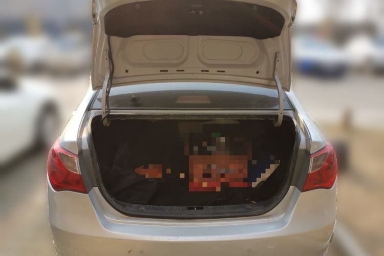 Used Hyundai Celesta 2011 1.6L Manual Luxury Model
