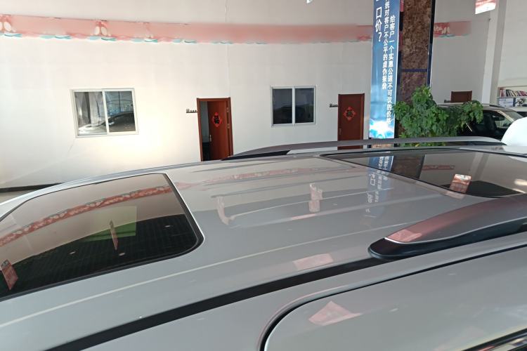 Used Toyota Granvia 2023 2.5L Hybrid Flagship VIP Edition
