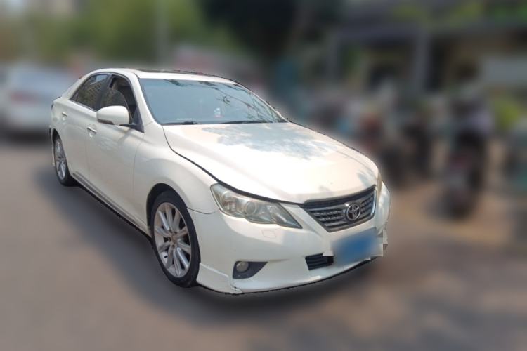 Used Toyota Reiz 2010 2.5V Fashion Elite Edition Front Right 45 Deg