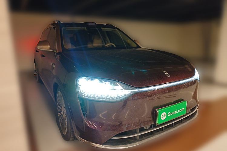 Used Hima AITO M9 2025 Extended-Range Ultra Version 52 kWh 6-Seater Front Right 45 Deg