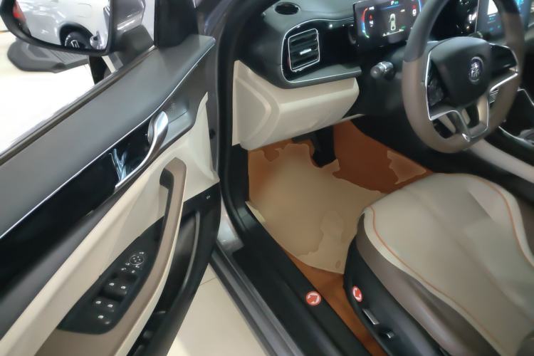 Used BYD Qin PLUS 2024 Honor Edition EV 510KM Excellence Model