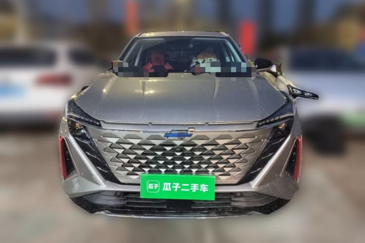 Used CHANGAN OSHAN Z6 2022 Blue Whale 1.5T DCT Luxury Model Front