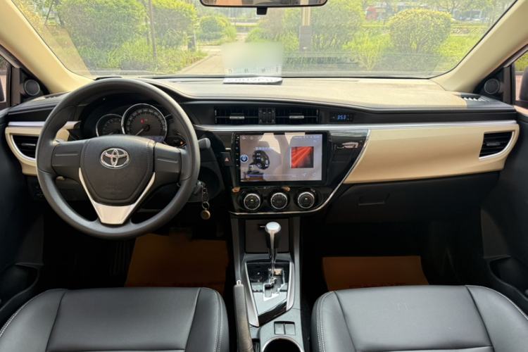 Used Toyota Corolla 2017 1.6L CVT GL Interior 1