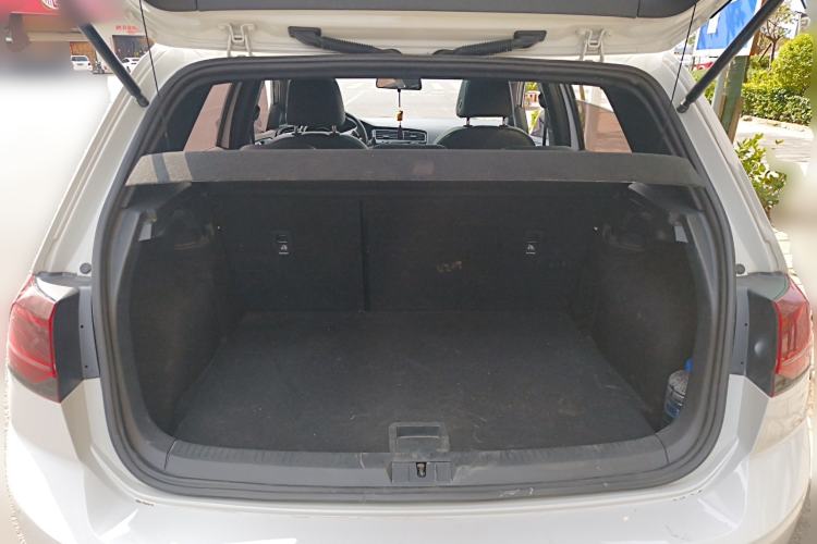 Used Volkswagen Golf 2018 280TSI Automatic R-Line Model
