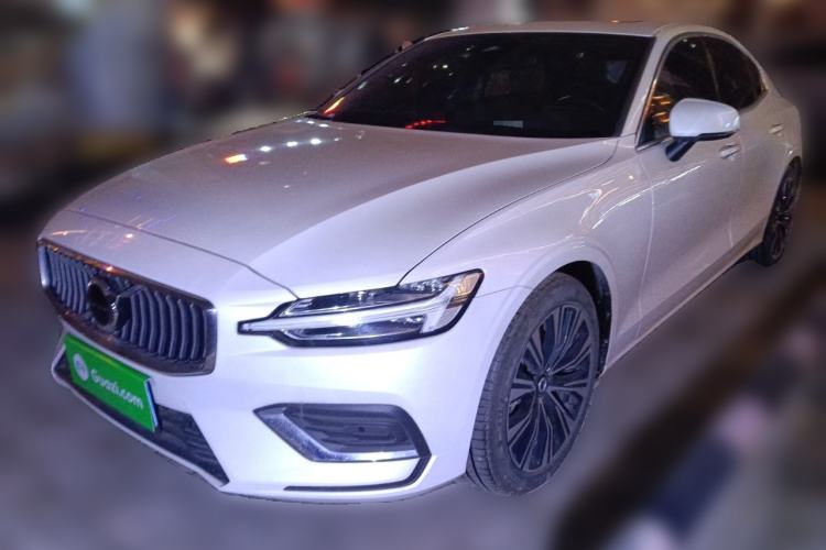 Used Volvo S60 2025 B4 Zhiyuan Luxury Edition