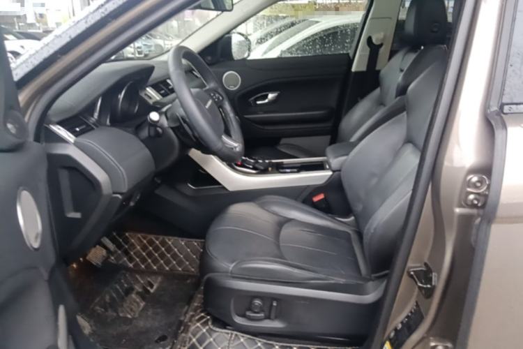 Used Land Rover Range Evoque 2018 240 PS SE Smart Brilliance Edition
