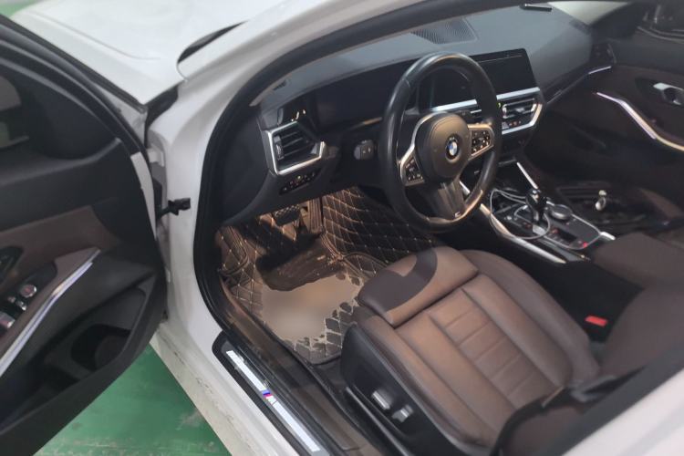 Used BMW 3 Series 2021 Second Facelift 325Li M Sport Package
