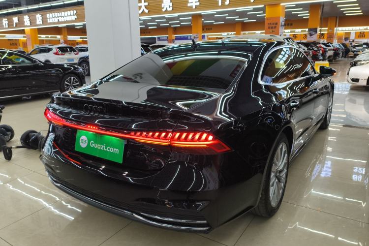 Used Audi A7L 2024 45TFSI S-line Dream-Building Edition Flow Crystal Package