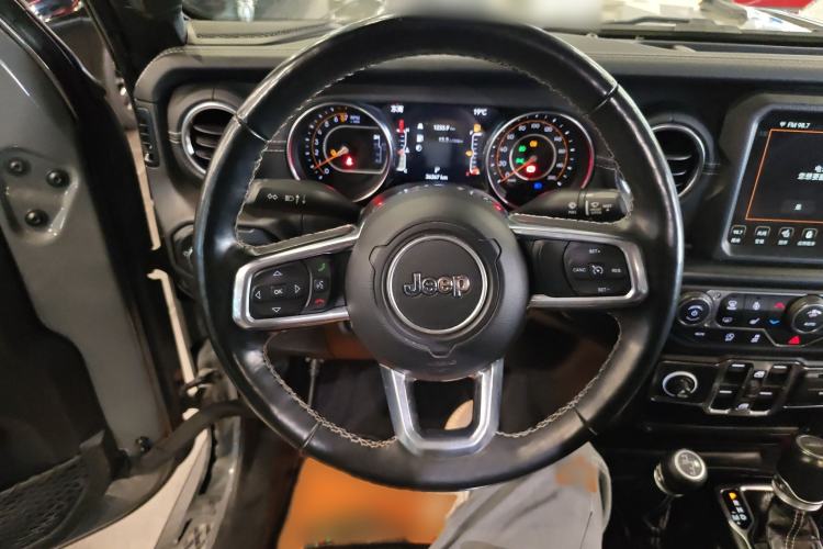 Used Jeep Gladiator 2022 3.6L Pioneer Edition
