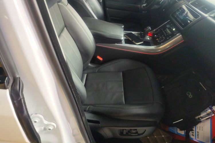 Used Land Rover Range Rover Sport 2020 3.0 L6 SE