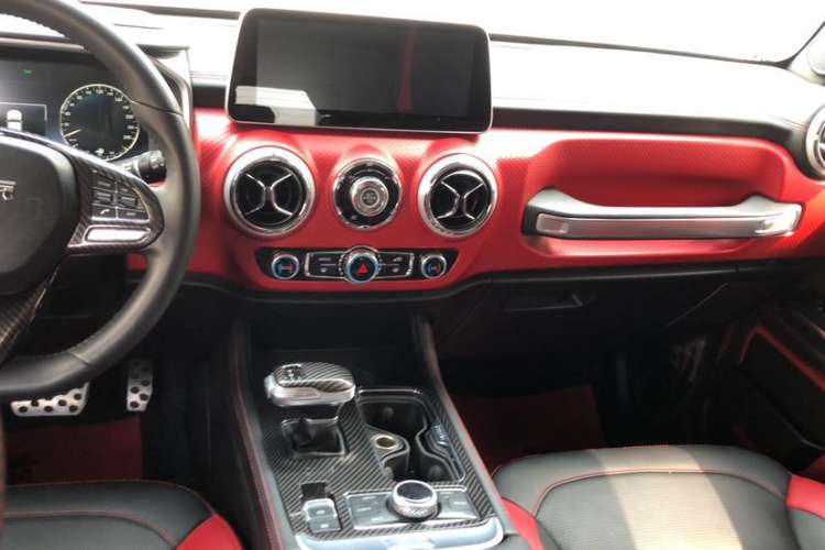 Used BAIC Off-Road BJ40 2020 2.0T Automatic Four-Wheel Drive Urban Hunter Edition Chivalrous Type Interior 2