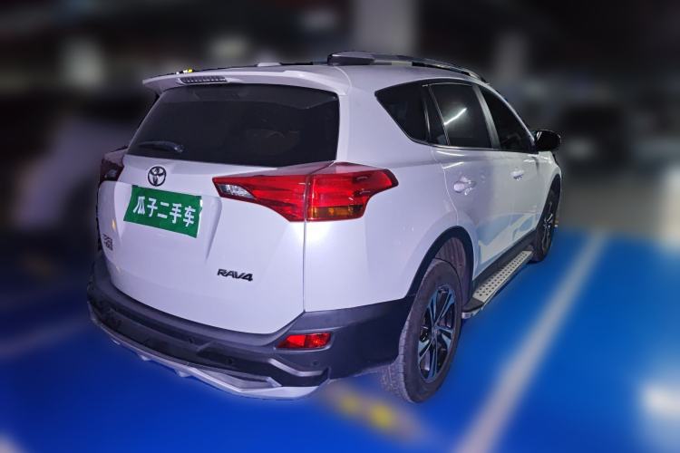 Used Toyota RAV4 2015 2.0L CVT Two-Wheel Drive Fashion Edition
