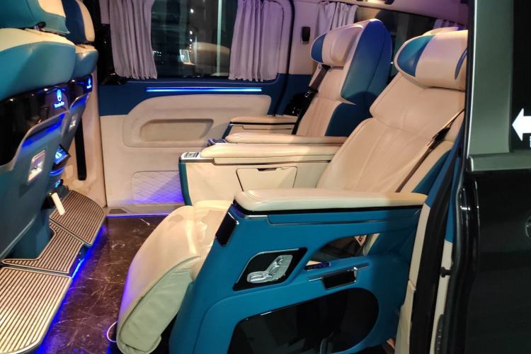 Used Mercedes-Benz Vito 2021 2.0T Business Version 7 Seats Left Rear Seat