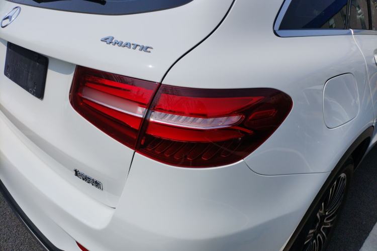 Used Mercedes-Benz GLC 2018 GLC 260 4MATIC Dynamic Edition Exterior 3