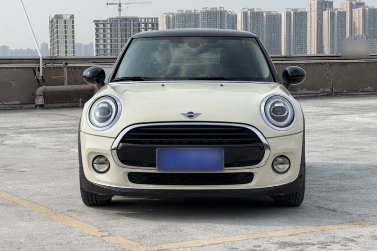Used MINI MINI 2018 1.5T COOPER Classic Edition