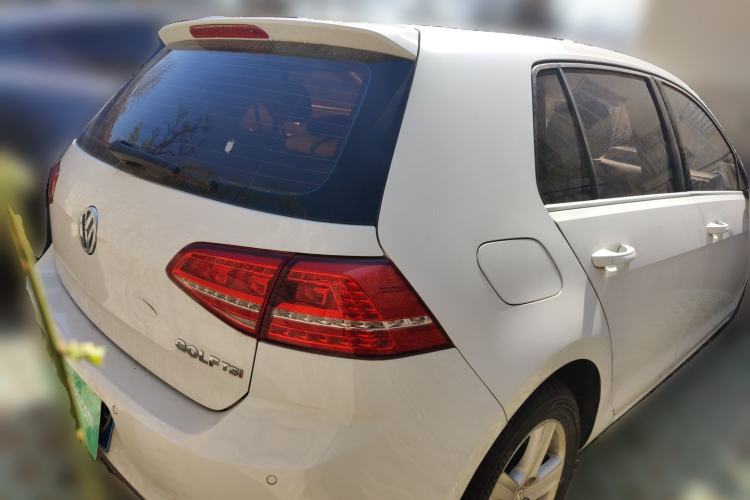 Used Volkswagen Golf 2014 1.4TSI Automatic Comfort Model Rear Right 45 Deg