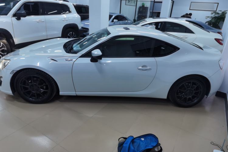 Used Toyota 86 2014 2.0L Manual Luxury Version