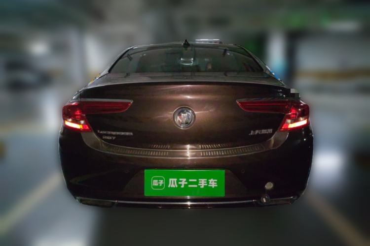 Used Buick LaCrosse 2016 28T Luxury Version Rear