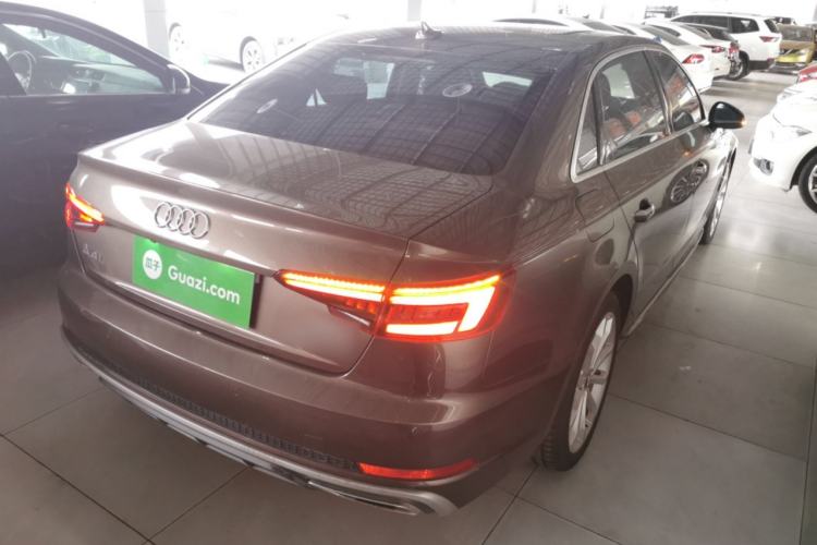 Used Audi A4L 2019 40 TFSI Fashion Edition China VI Emission Standard
