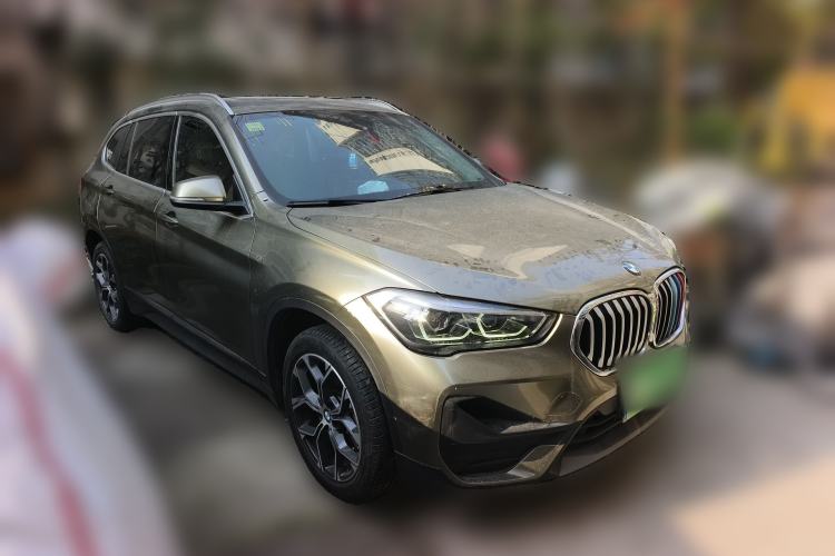 Used BMW X1 2021 Restyled sDrive25Li Leading Edition Front Right 45 Deg