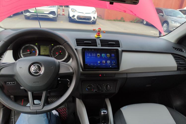 Used Skoda Fabia 2017 1.4L Automatic Car Enjoy Edition
