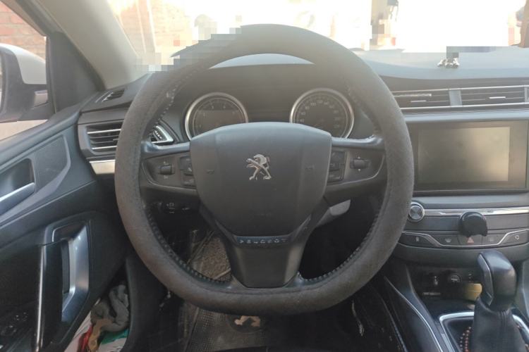 Used Peugeot 408 2014 1.8L Automatic Luxury Edition Steering Wheel