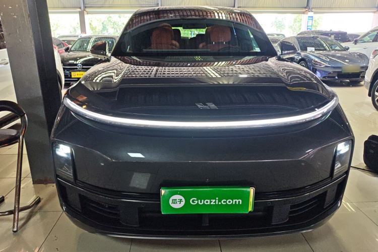 Used Li Auto L8 2023 Pro Model

