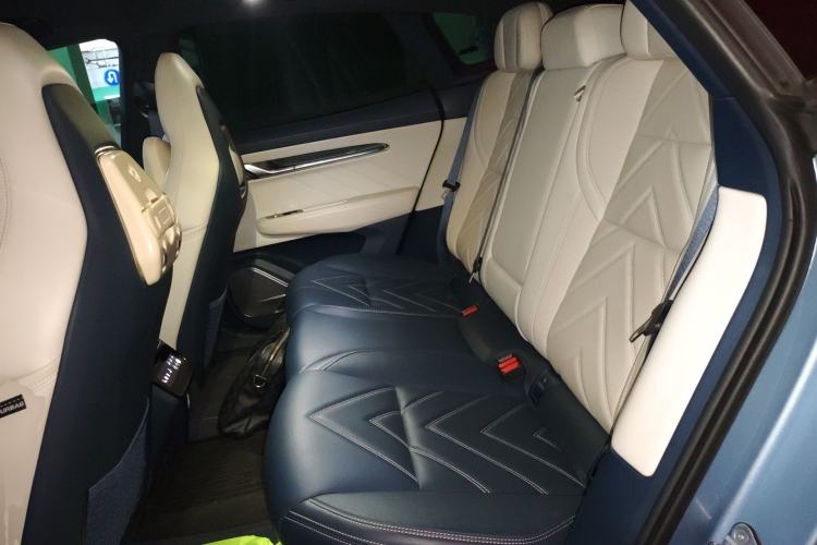 Used Zeekr 001 2023 YOU Edition 100 kWh
