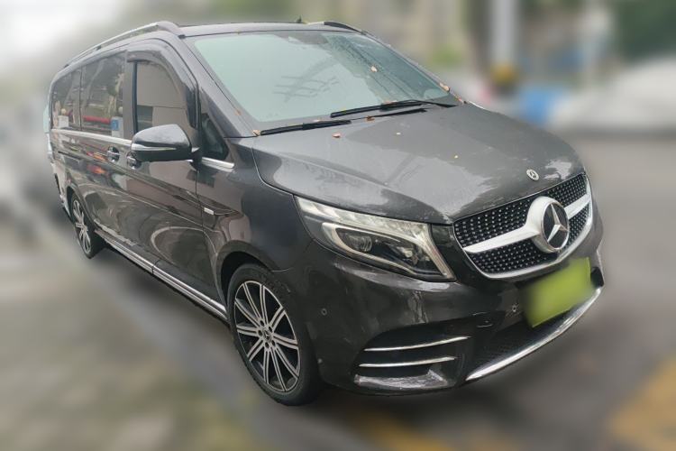 Used Mercedes-Benz V-Class 2022 V 260 L Long-wheelbase Luxury Edition Front Right 45 Deg