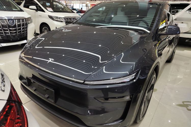 Used Tesla Model Y 2025 Long-Range All-Wheel Drive First Edition
