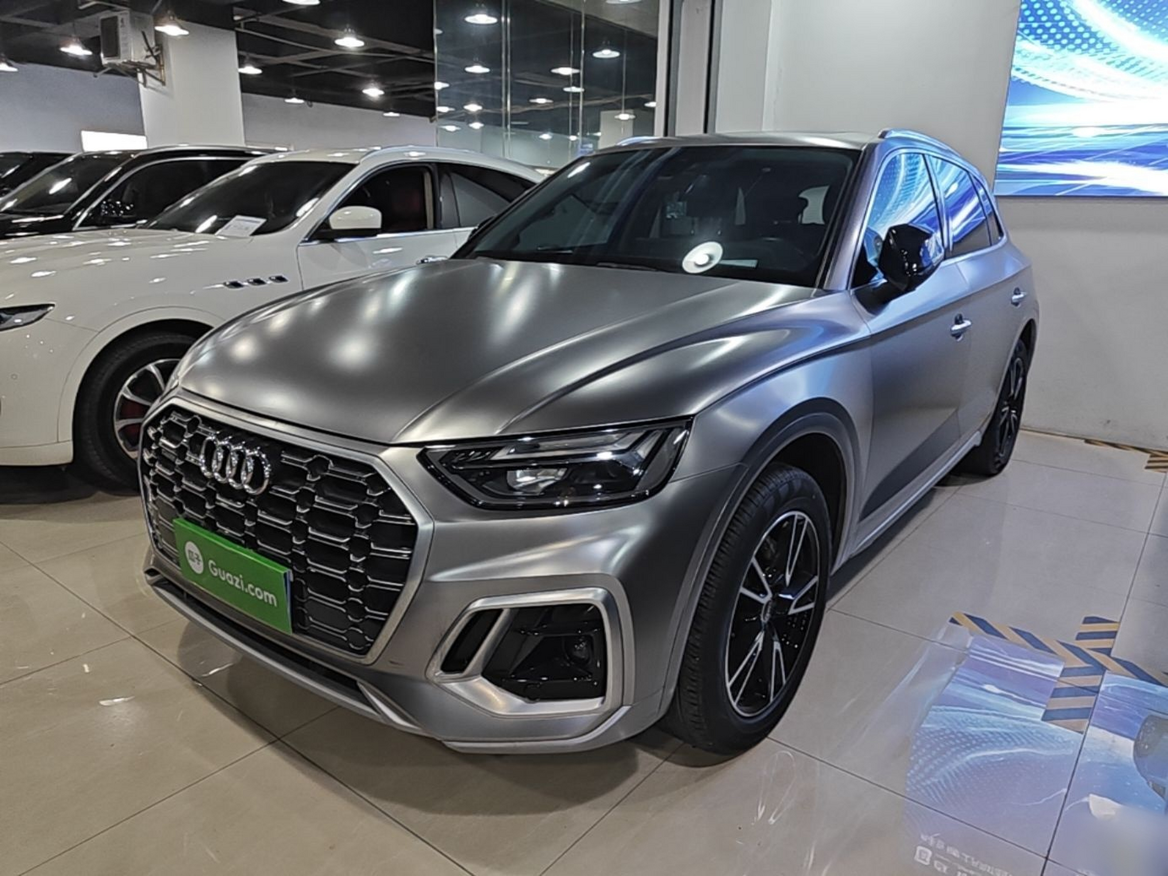 Sous le capot