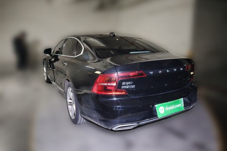 Used Volvo S90 2019 T4 Zhiyi Edition
