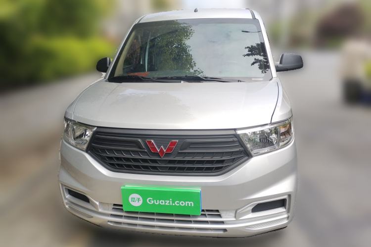 Used Wuling Hongguang V 2022 1.5L Jingqu Edition Enclosed-Window Vehicle with Electric Power Steering LAR Front