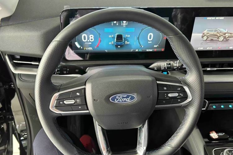Used Ford Equator Sport 2025 EcoBoost 170 Premier Edition Interior 2