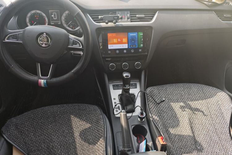 Used Skoda Octavia 2019 1.5L Automatic Smart Drive Luxury Edition China VI Standard
