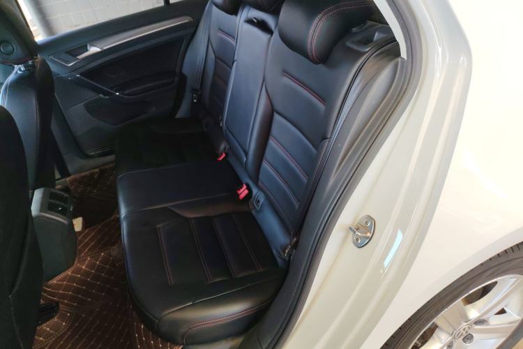 Used Volkswagen Golf 2016 1.6L Automatic Comfort Model Left Rear Seat