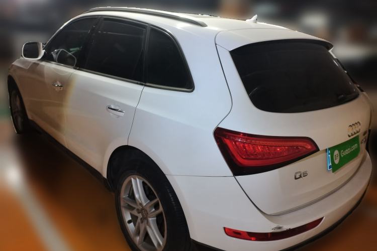 Used Audi Q5 2017 40 TFSI Comfort Model
