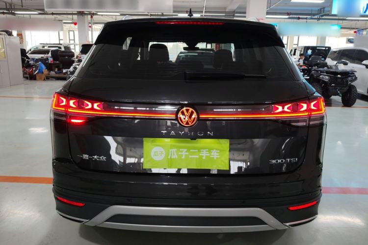 Used Volkswagen Tayron 2024 300TSI Two-Wheel-Drive Luxury Plus Advanced Version Rear