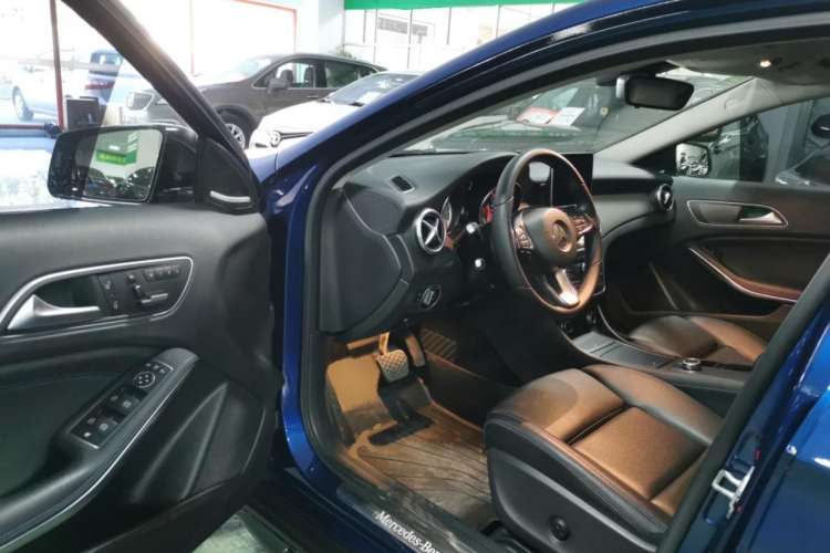 Used Mercedes-Benz GLA 2016 GLA 200 Fashion Model
