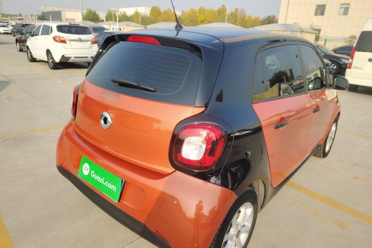 Used smart forfour 2016 1.0L 52 kW Dynamic Edition