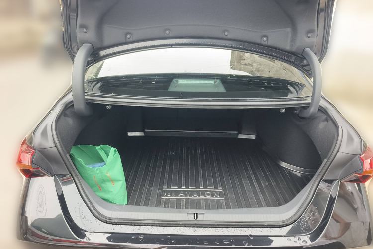 Used Toyota Avalon 2024 2.0L Luxury Edition Trunk