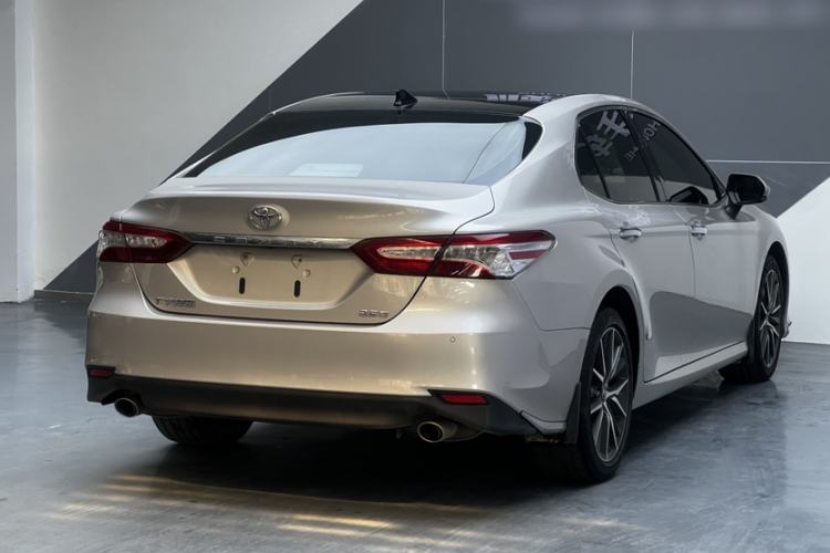 Used Toyota Camry 2021 2.5G Luxury Edition Exterior 5